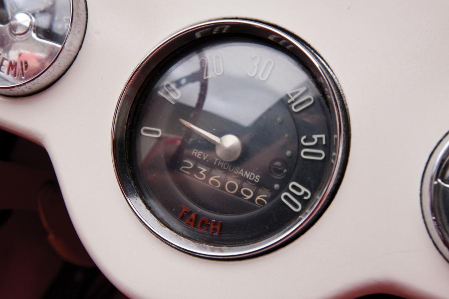  Chevrolet Corvette Roadster 1957 года  (фото 5 из 25)